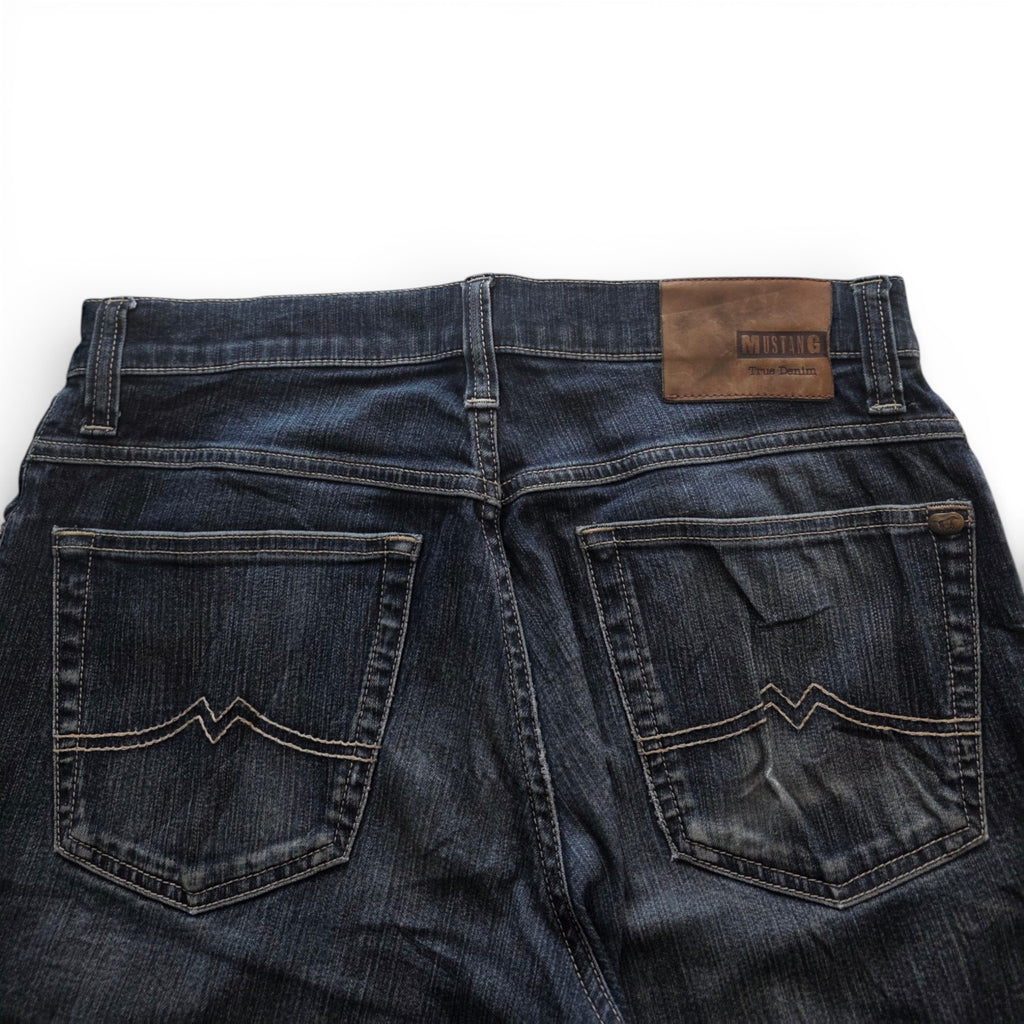 Mustang Straight Jeans (M)