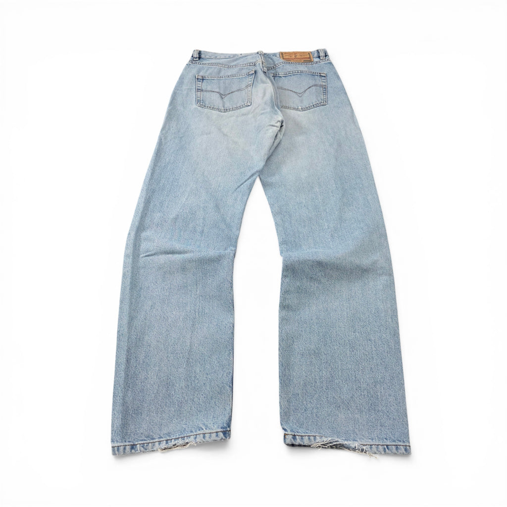 Diesel Straight Jeans (M)