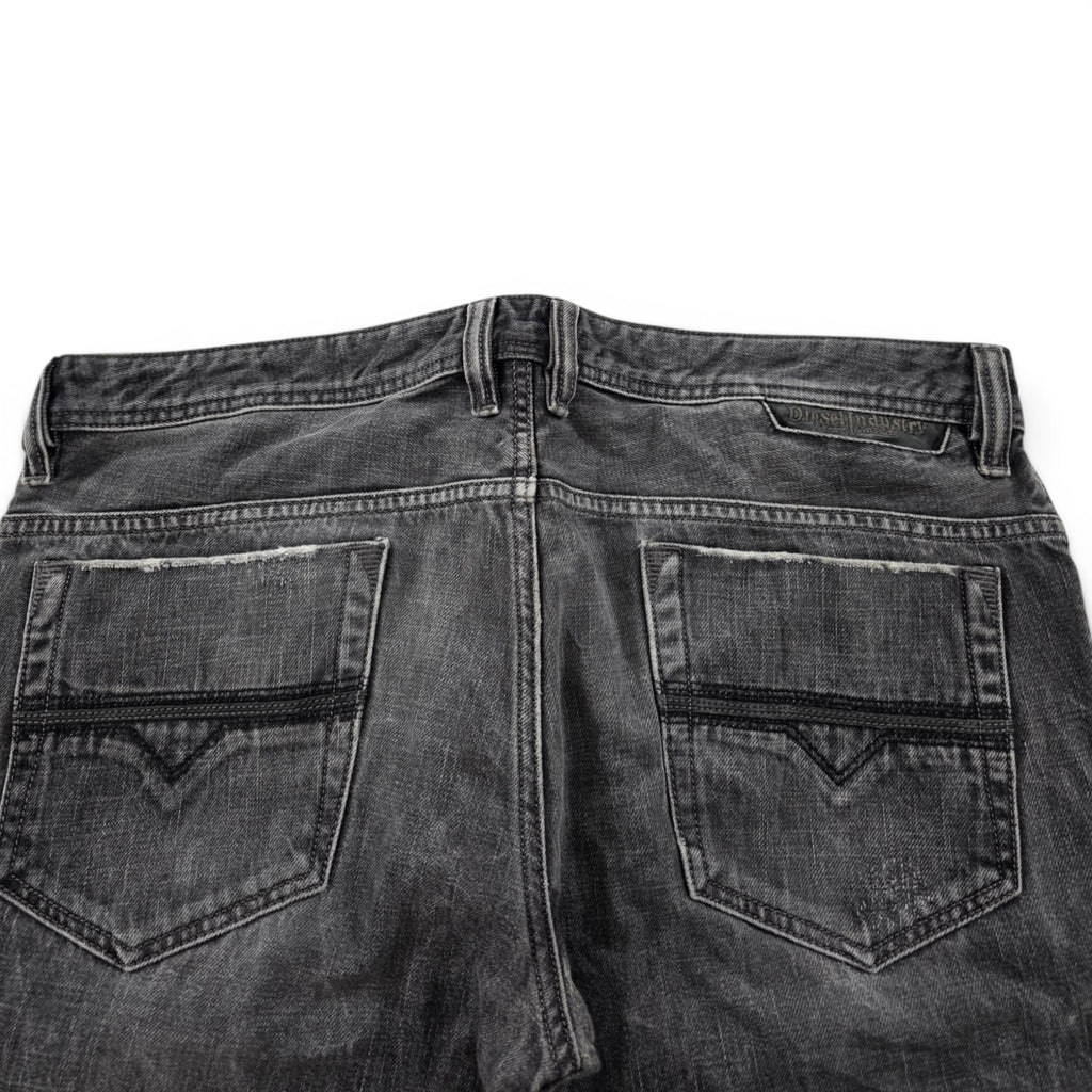 Diesel Straight Jeans (XL)