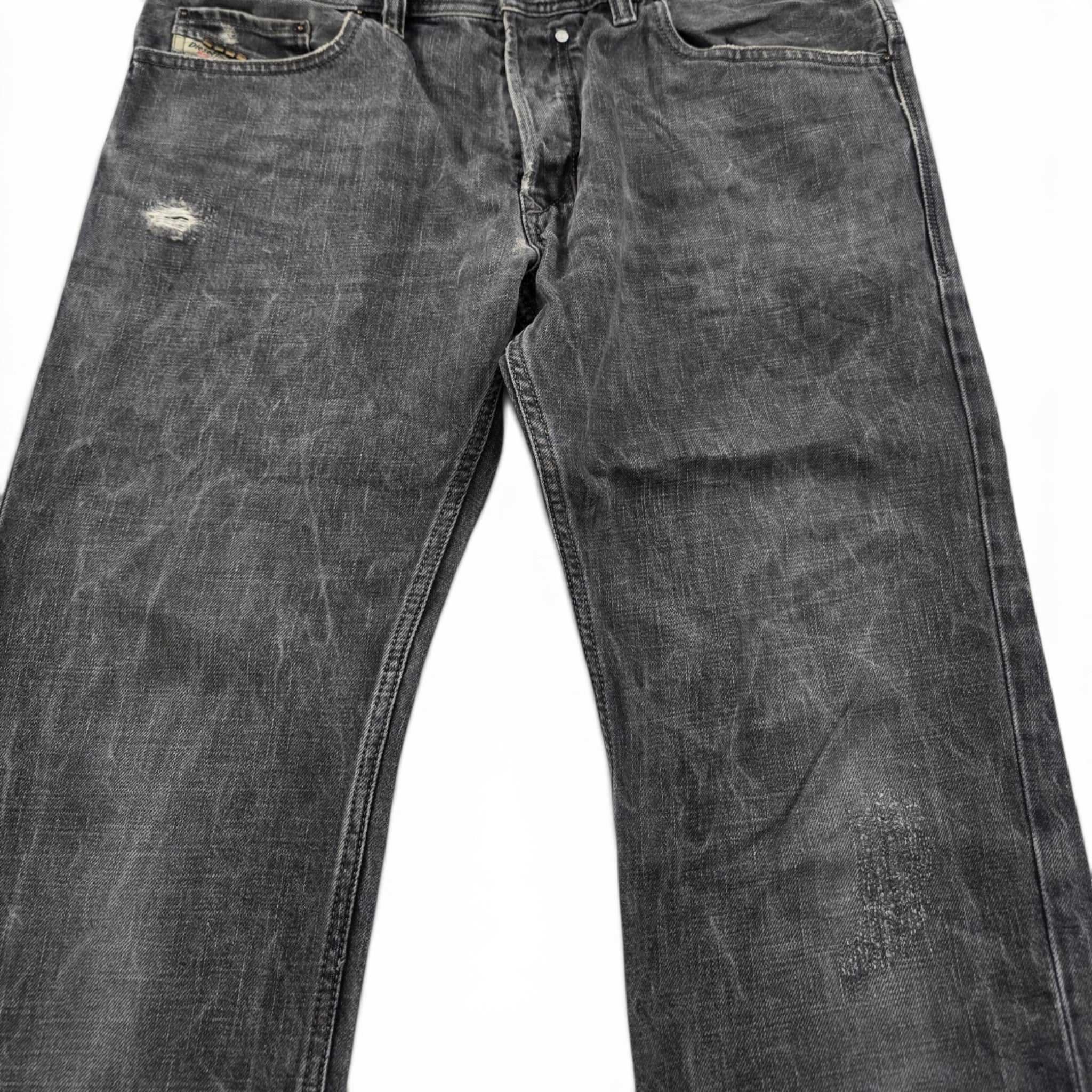 Diesel Straight Jeans (XL)
